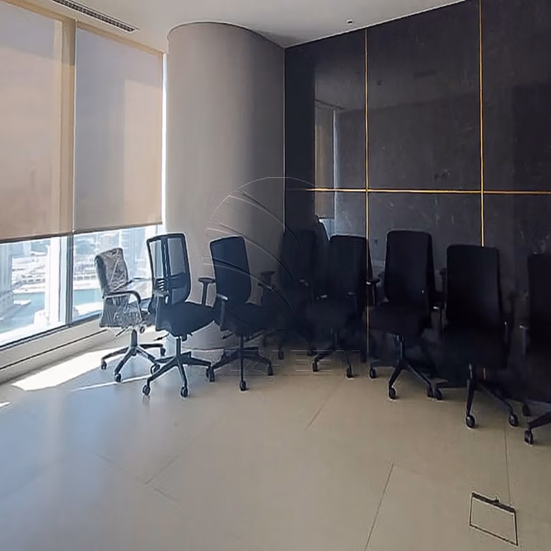 High-Level 2 Fitted Office Facing the Canal