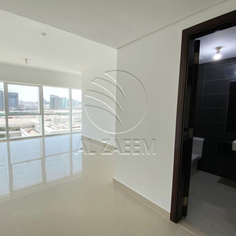VACANT and Spacious Unit with Marina Views