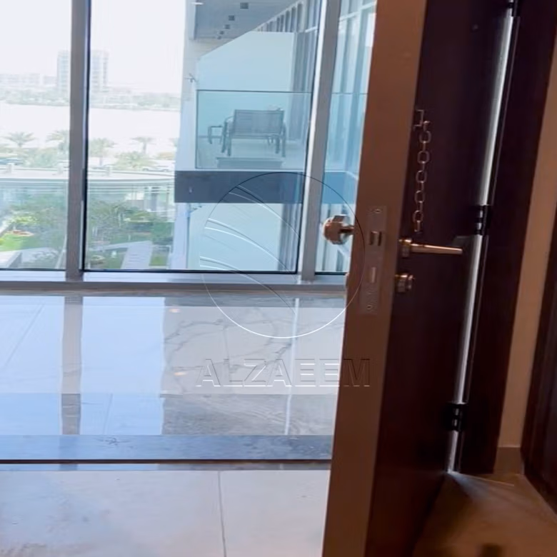 VACANT! Open View | Prime Address | High Level