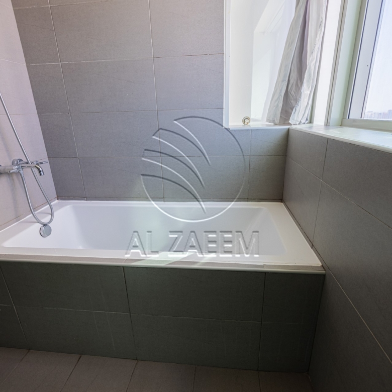 √ High Level Unit with Sea View | 4 Payments √