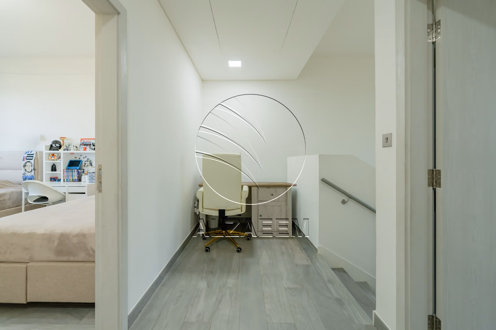 VACANT! Corner | Single Row | Fully Furnished
