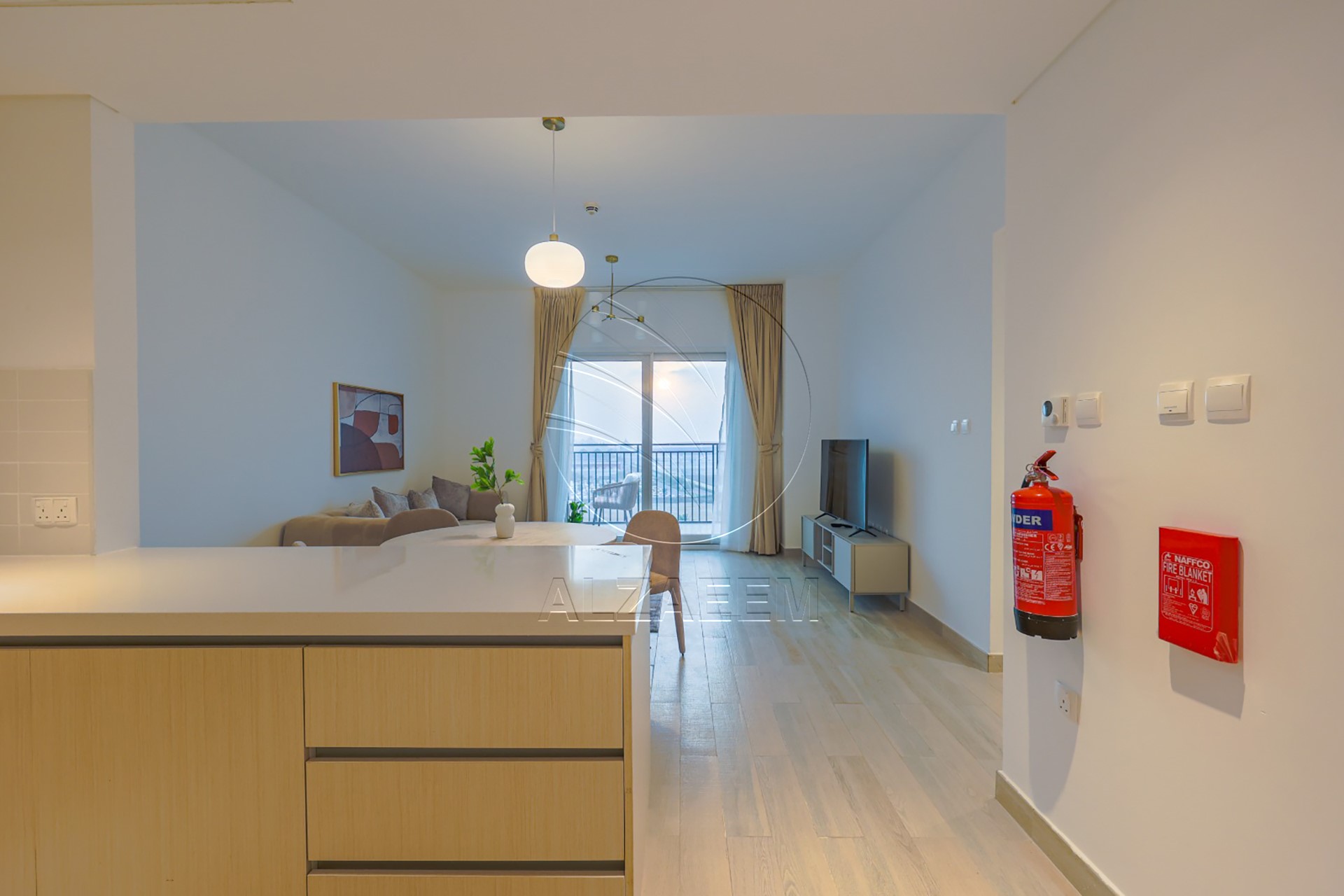 Partial Canal View | Furnished | Up to 3 Payments