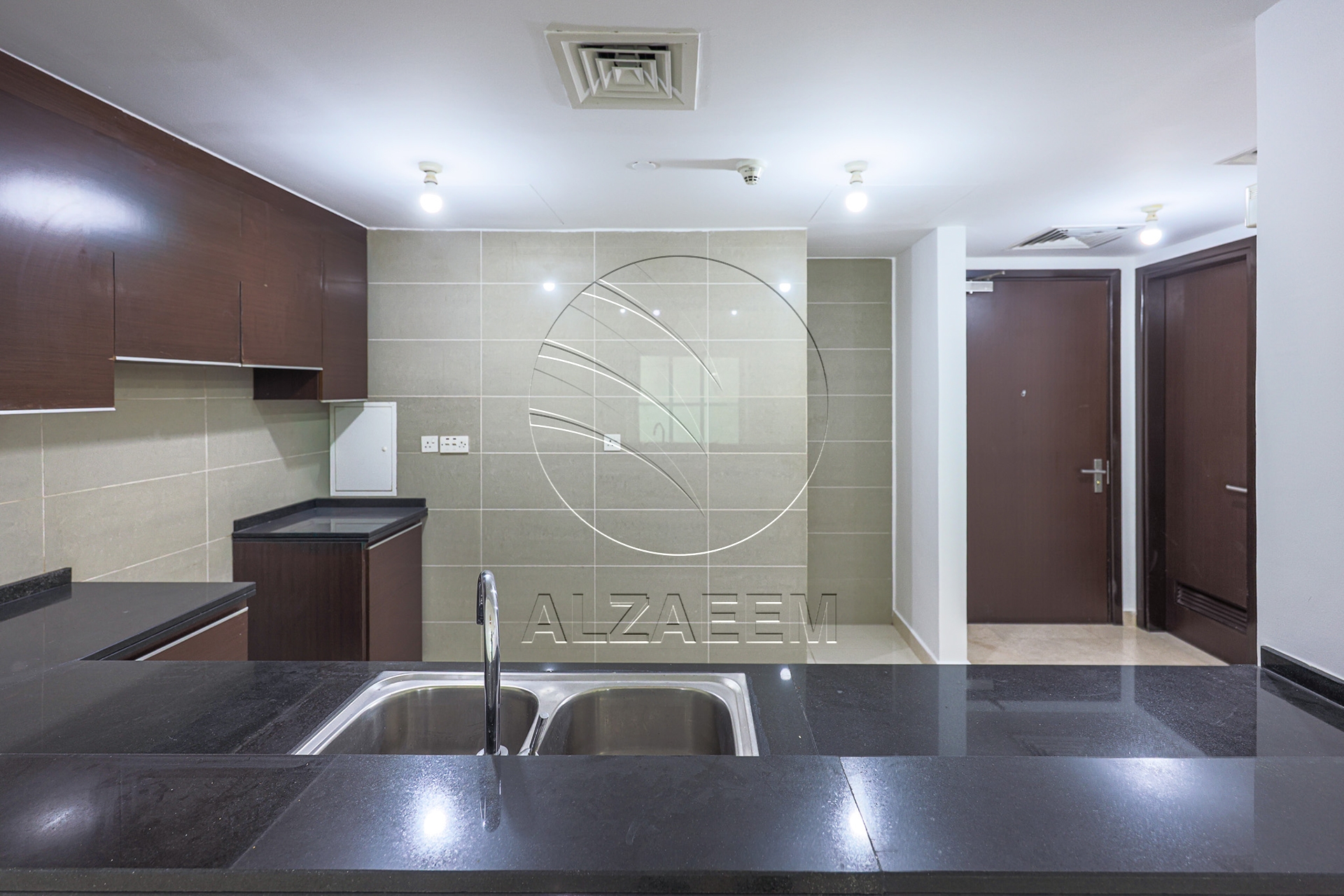 Spacious Layout | Partial Sea View | Move-in Ready