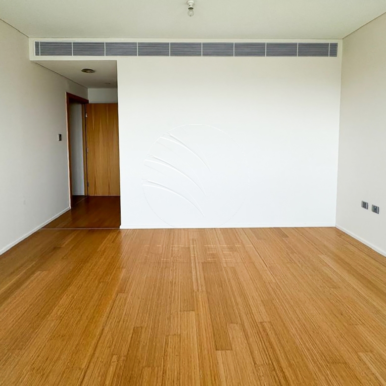 √Modern Living with Private Beach Access | Rented√