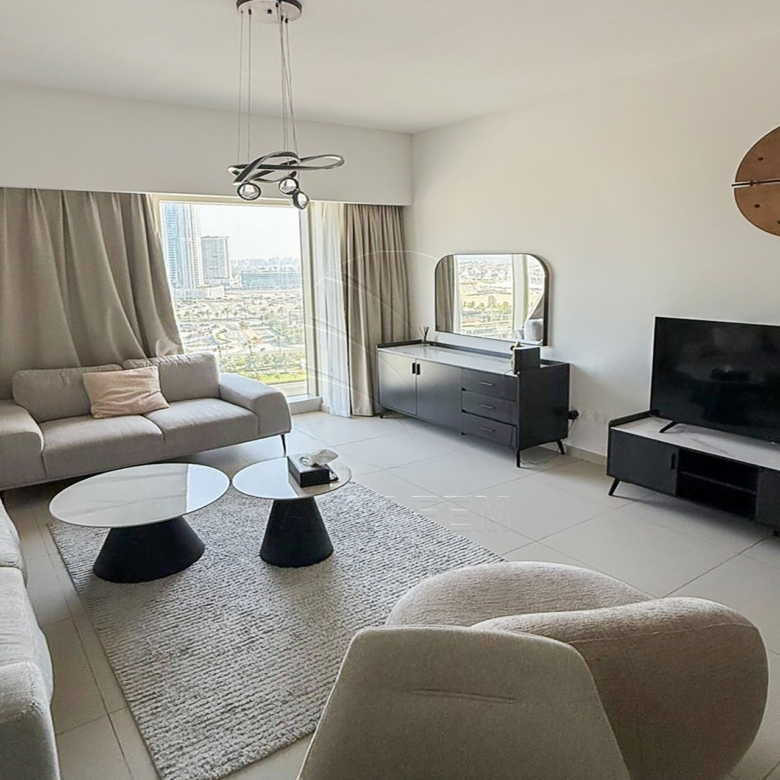 LUXURIOUSLY FURNISHED! Vacant | Up to 3 Payments
