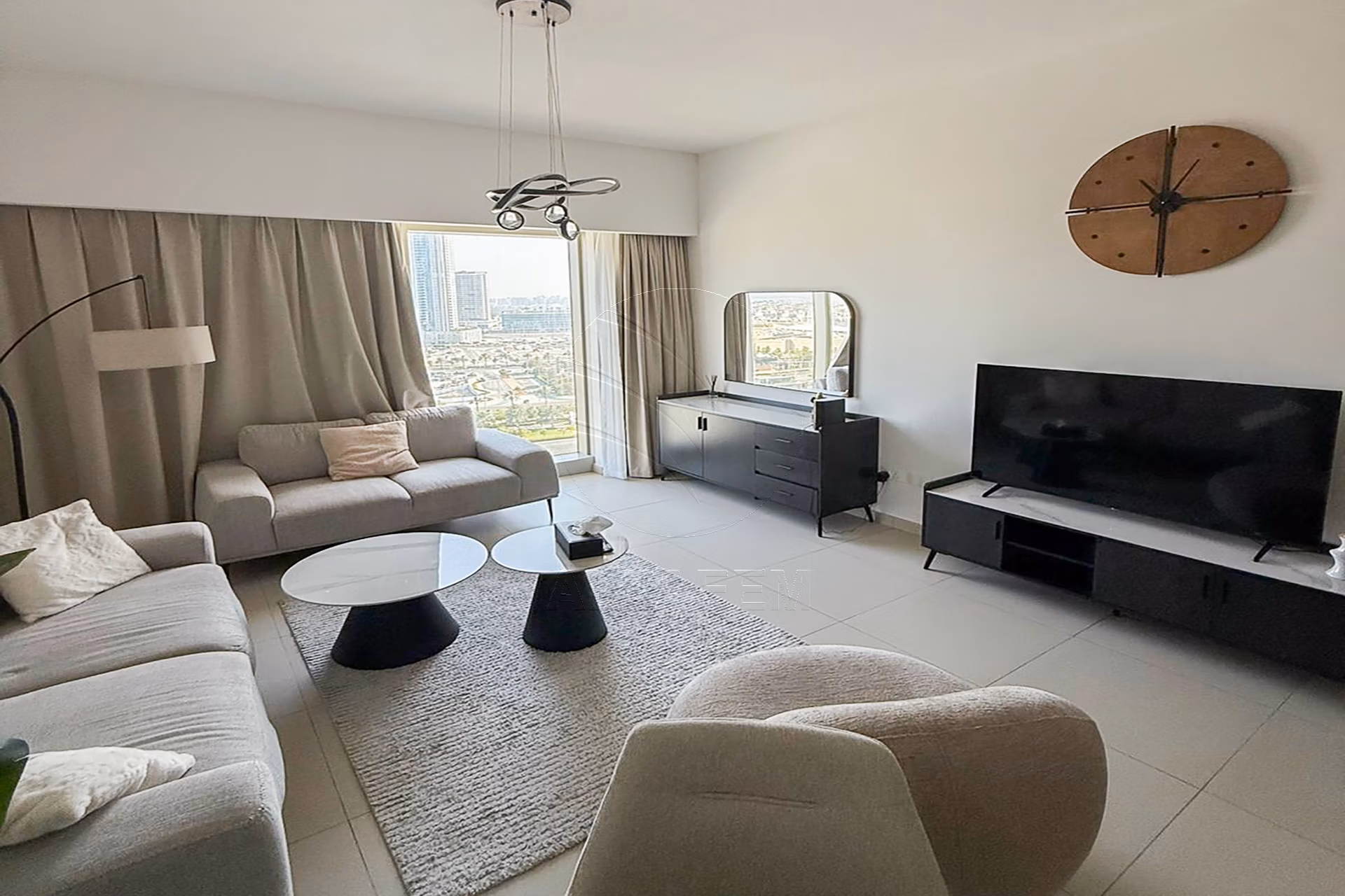 LUXURIOUSLY FURNISHED! Vacant | Up to 3 Payments