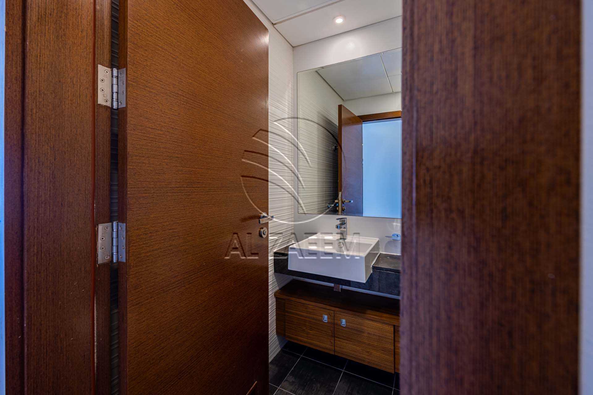 2BR+Maid | Vacant| Higher Level | Sea View