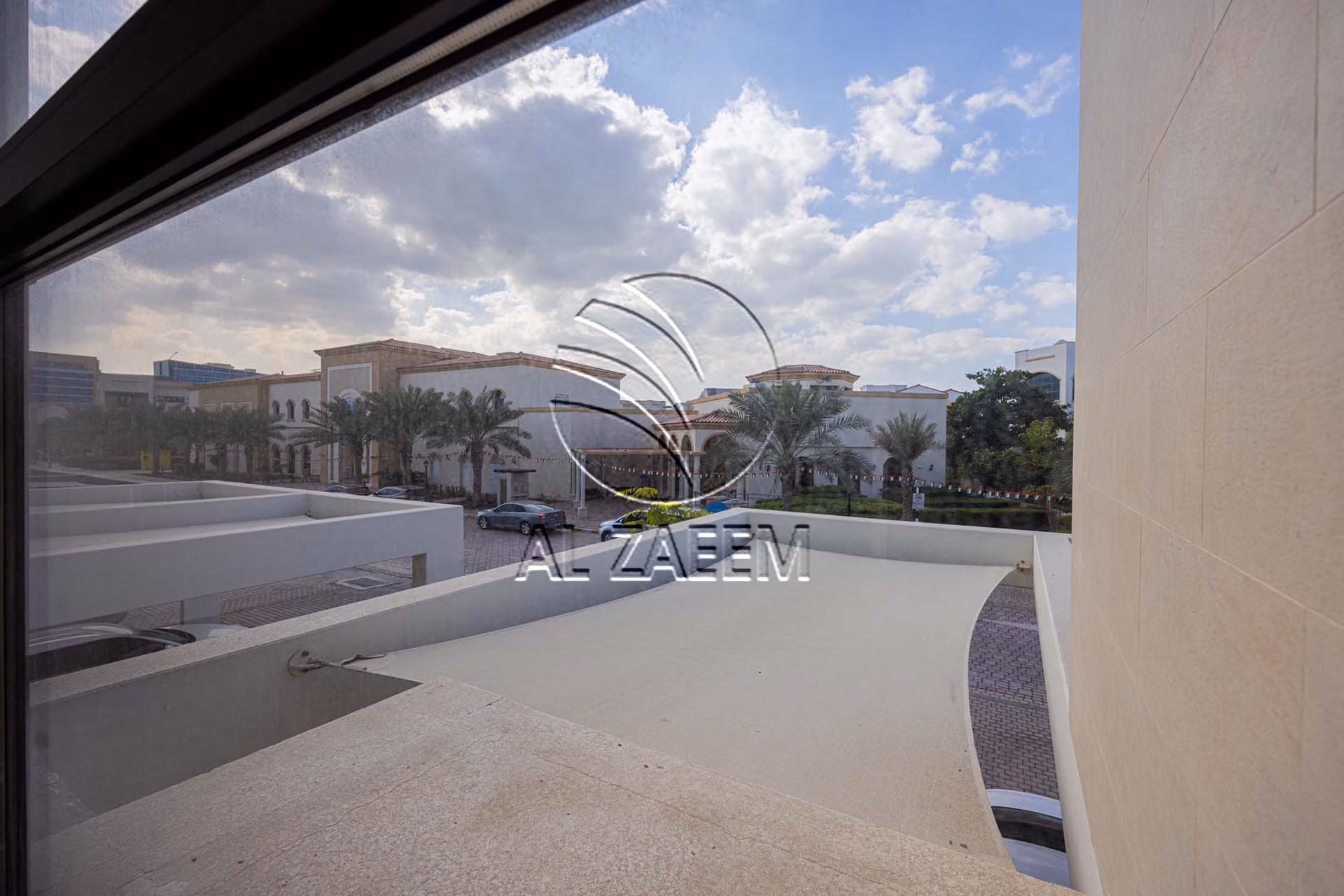 Single Row | Prime Location | VACANT!