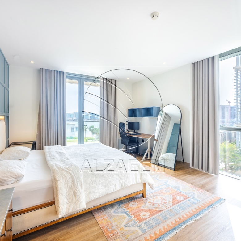 VACANT! 4BR Penthouse | Luxury Living