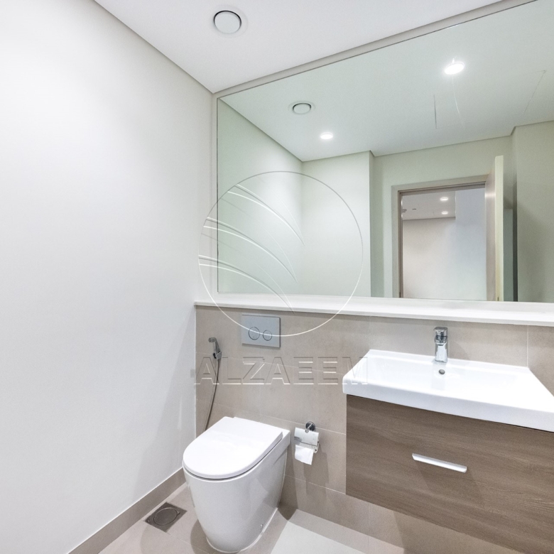 √ TOP FLOOR | Stunning Golf View | 2 Balconies √