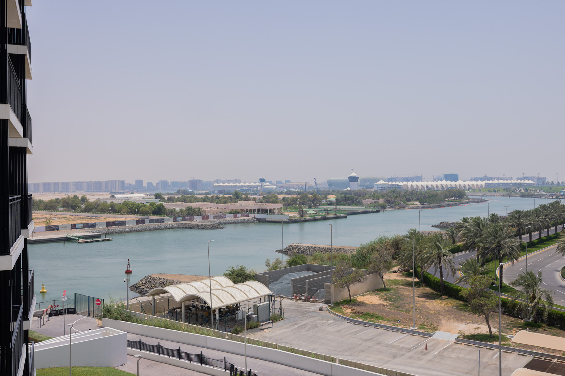 √ Full Canal View | VACANT | Fully Furnished √