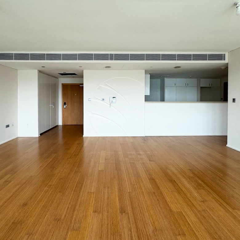 √Modern Living with Private Beach Access | Rented√