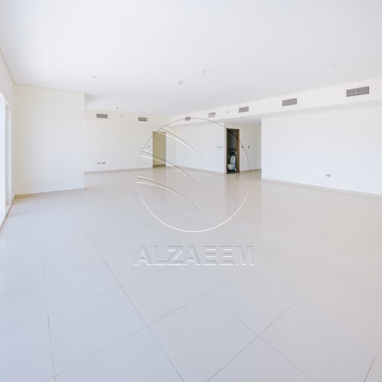 TOP FLOOR | Full Sea View | Move-in Ready