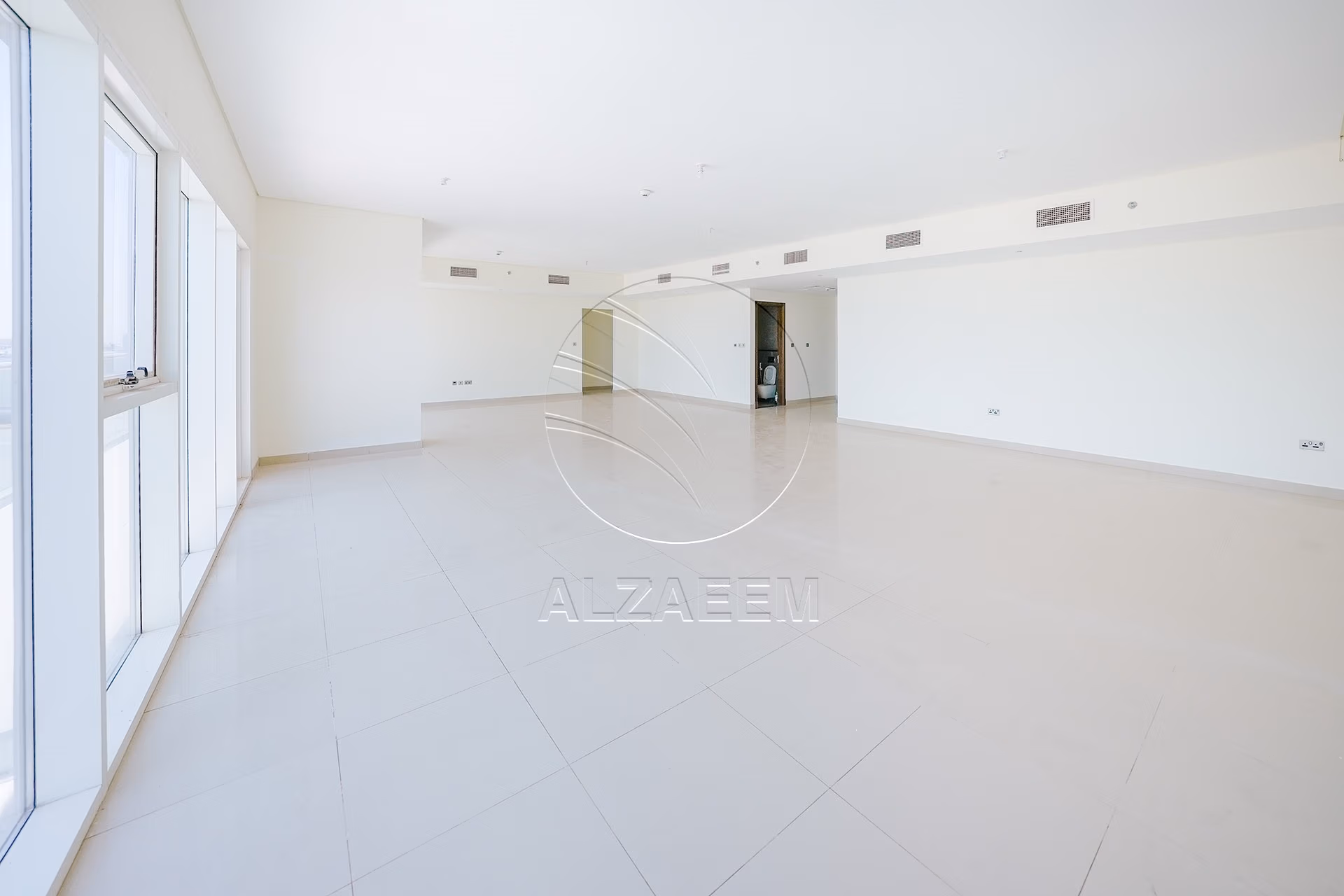TOP FLOOR | Full Sea View | Move-in Ready