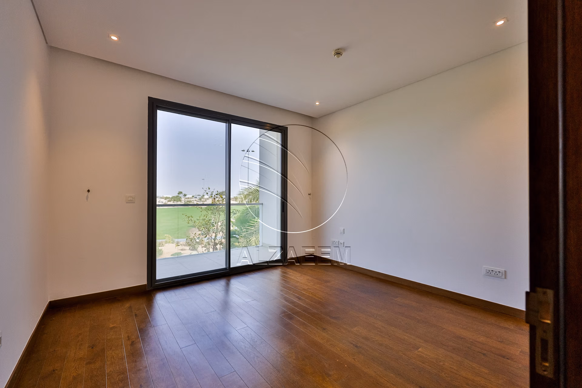 Golf Course View Villa + 1047Sqm Landscaped Plot