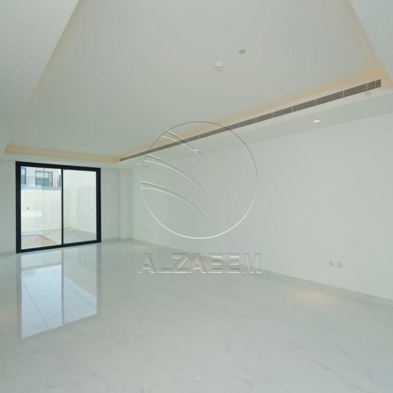 Full Golf Course 4F | Single Row | Move-in Ready