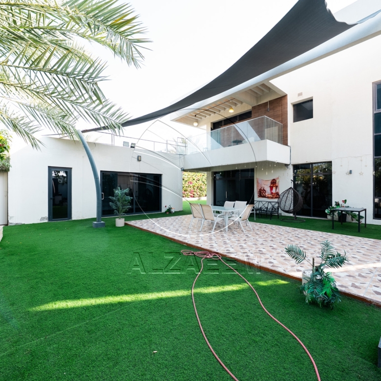 VIP | Upgraded Villa | Corner Single Row | Jacuzzi