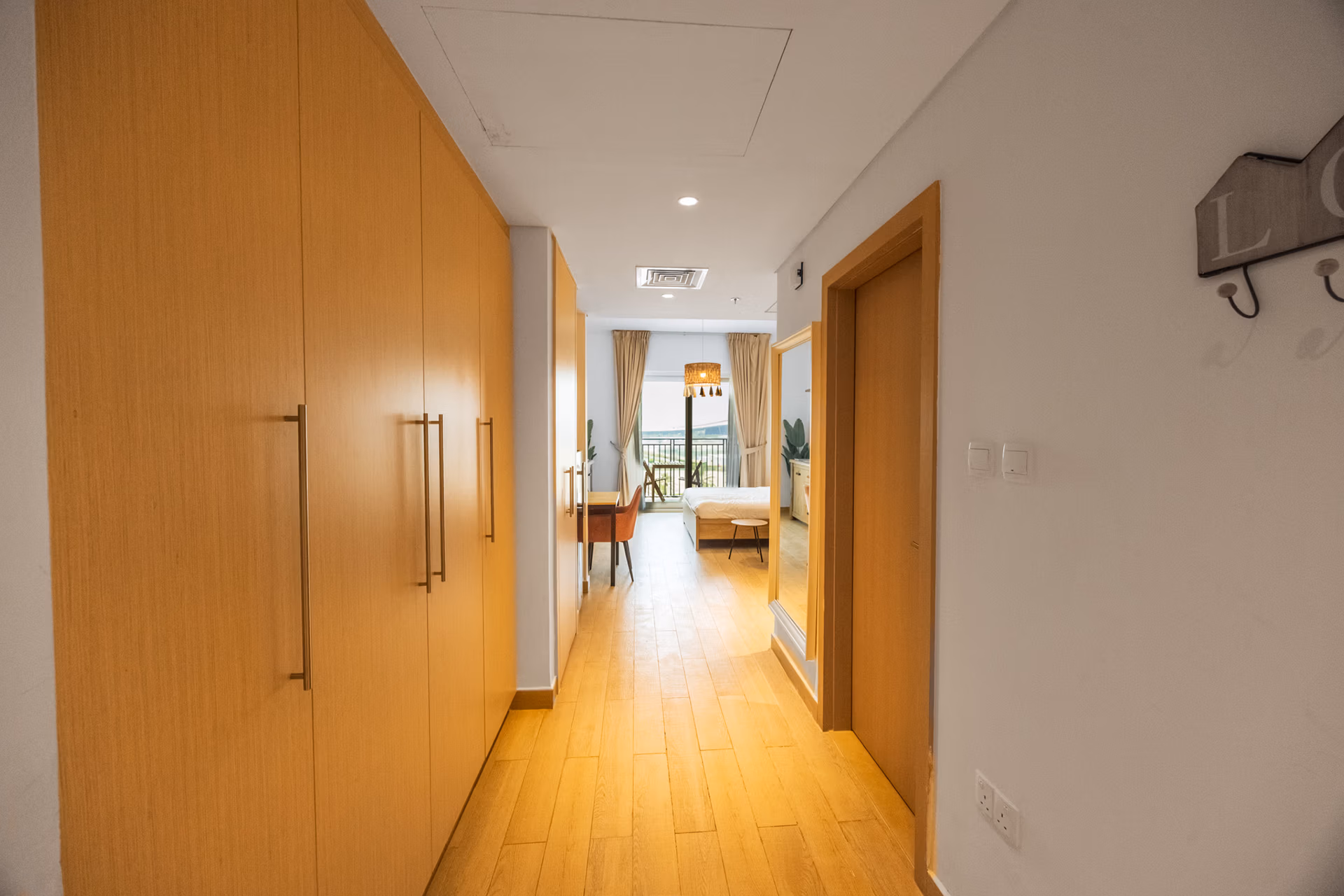 √ Full Canal View | VACANT | Fully Furnished √