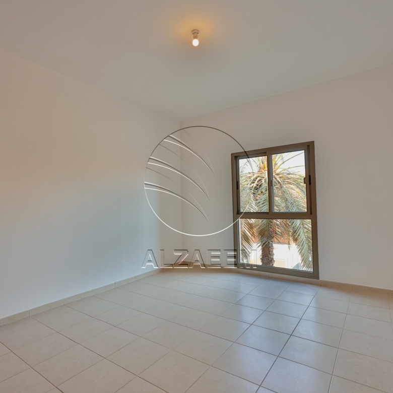√Prime Location | UPCOMING | Private Garden√