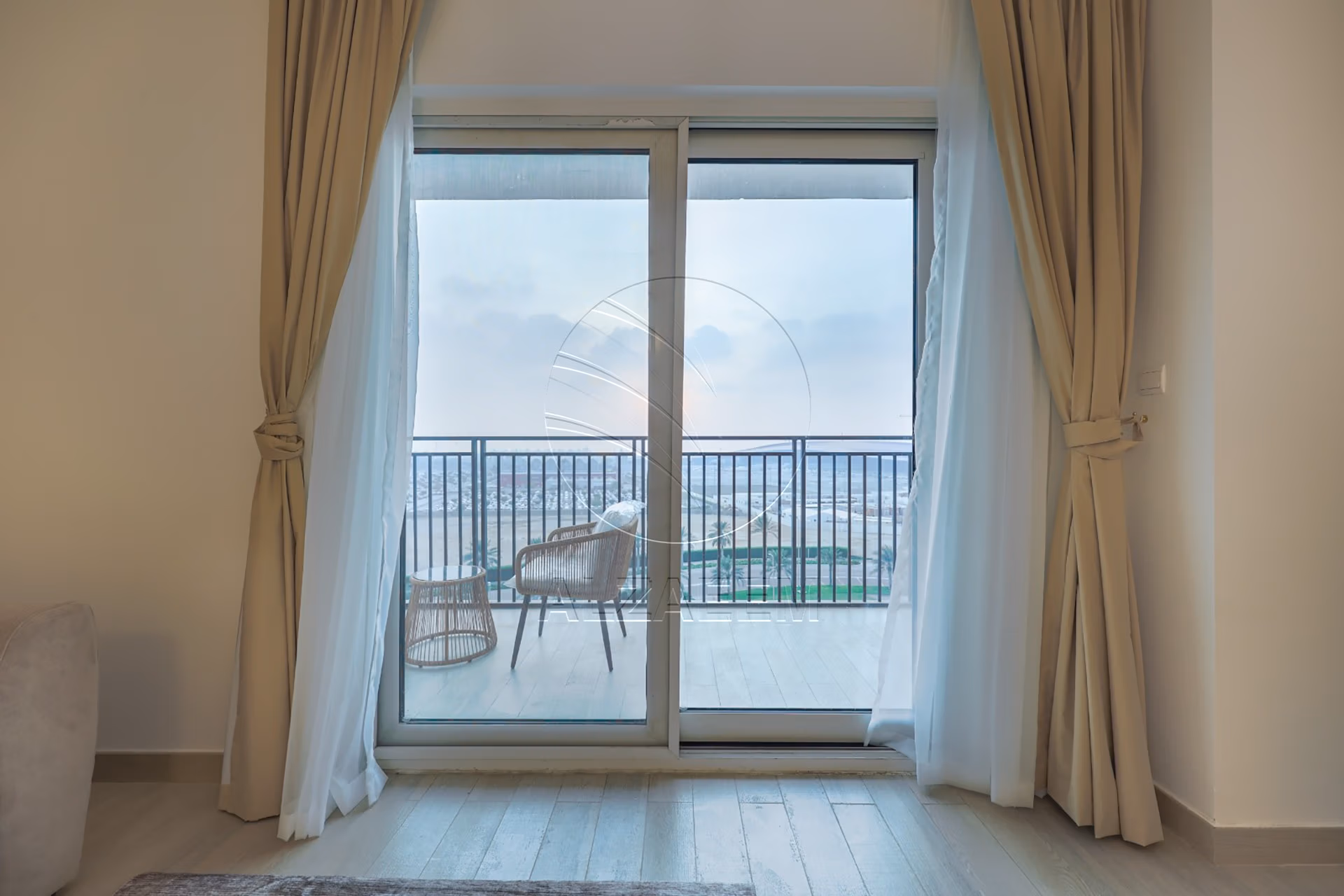 Partial Canal View | Furnished | Up to 3 Payments