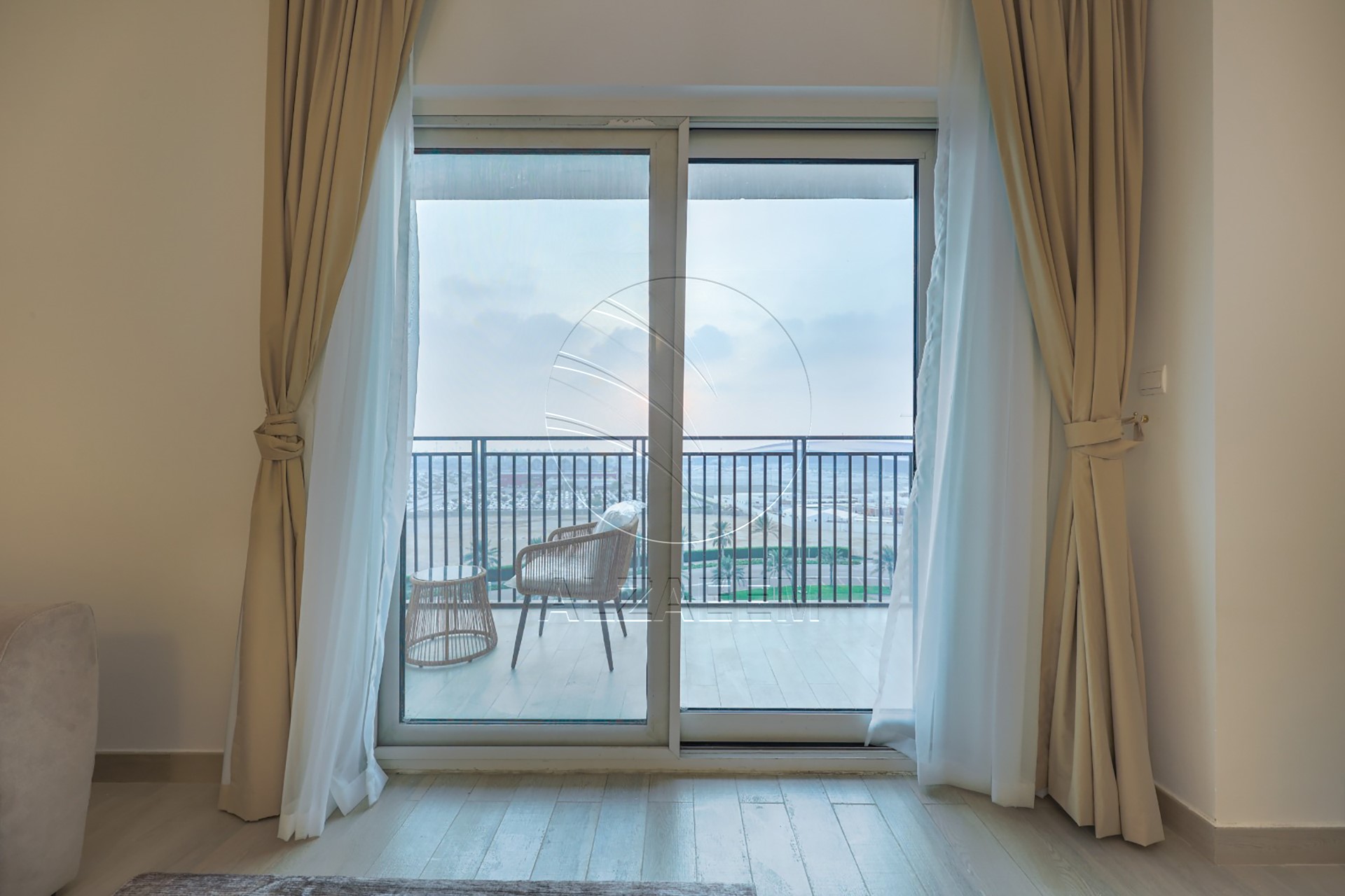 Partial Canal View | Furnished | Up to 3 Payments