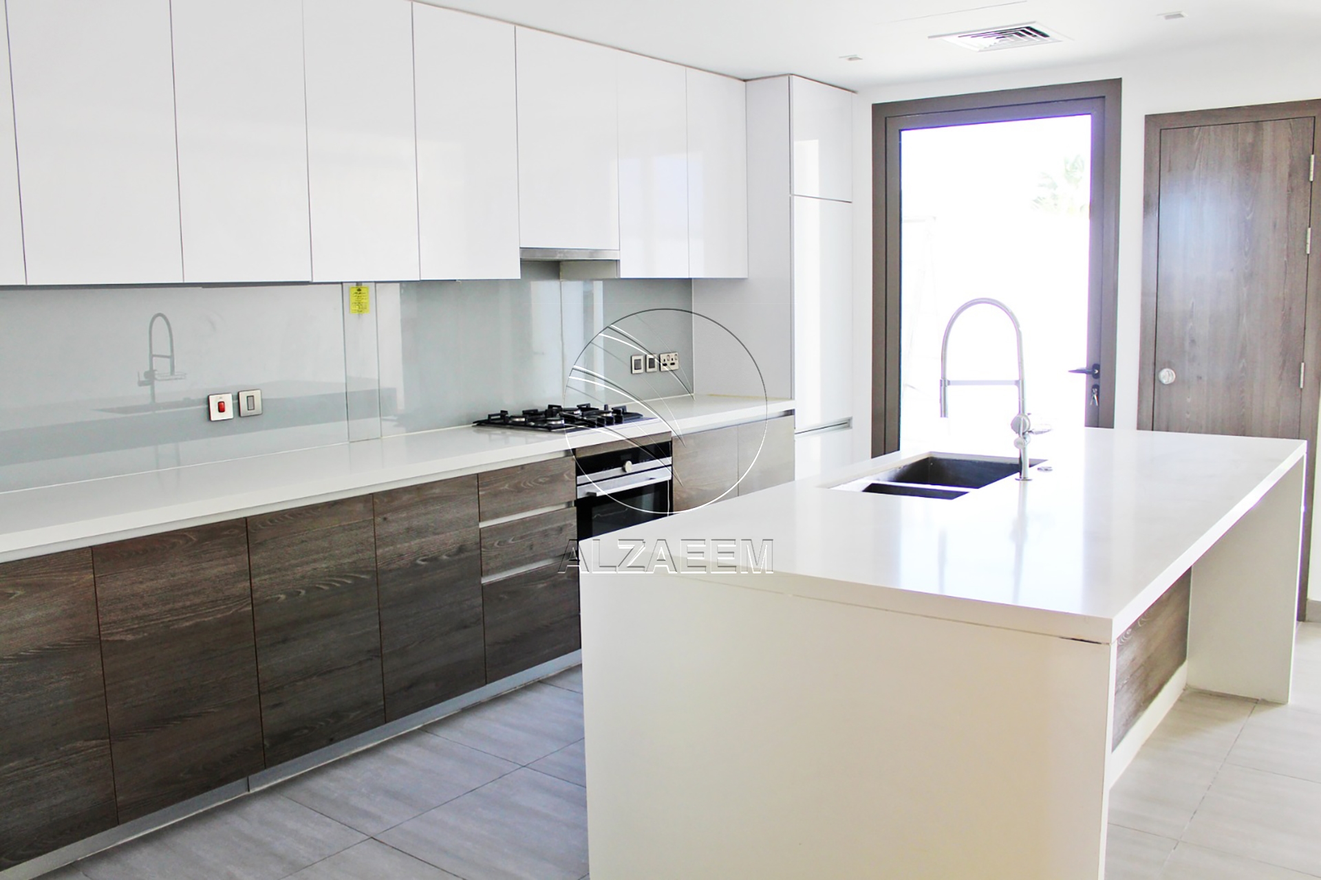 √ HOT DEAL! Type 2M | Move-in Ready | Single Row √
