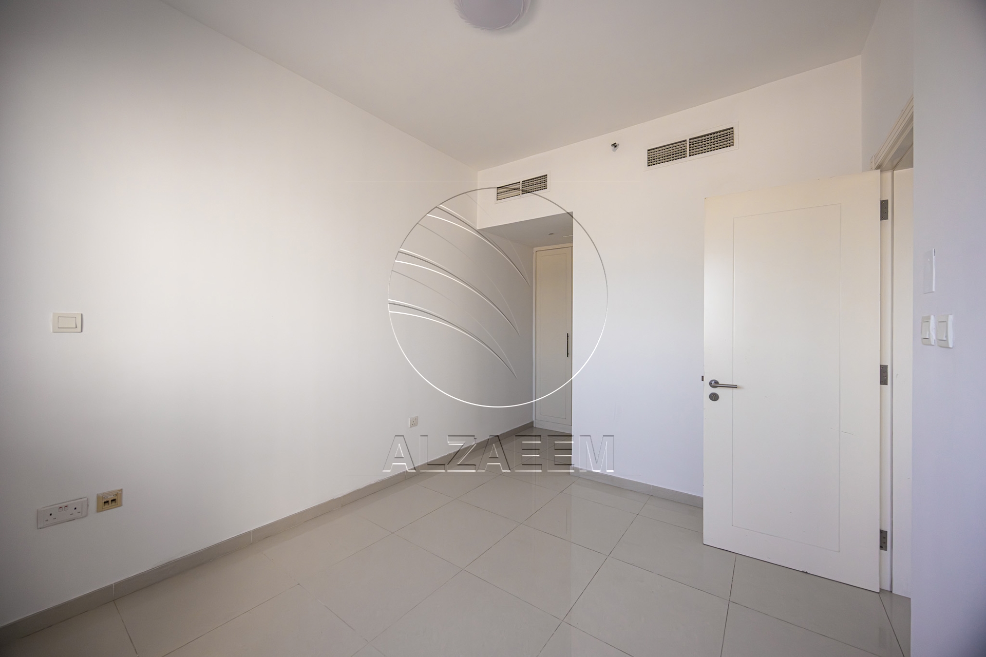 VACANT 1BR+Storage | Partial Sea View | Furnished