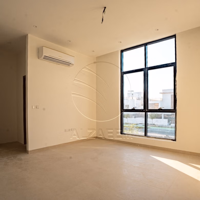 Near Hand Over! Single Row Villa | High Ceiling