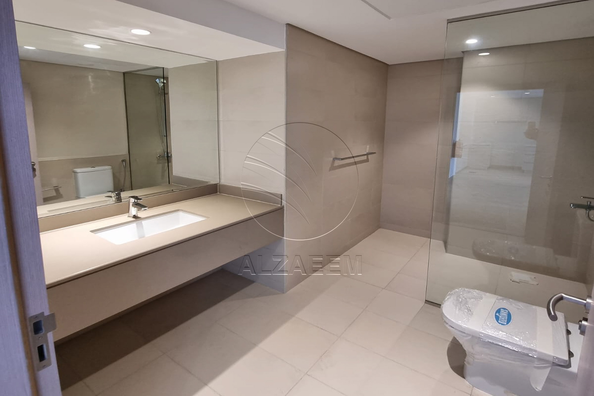 √Hot Deal! FULL CANAL VIEW | Vacant | Big Layout√
