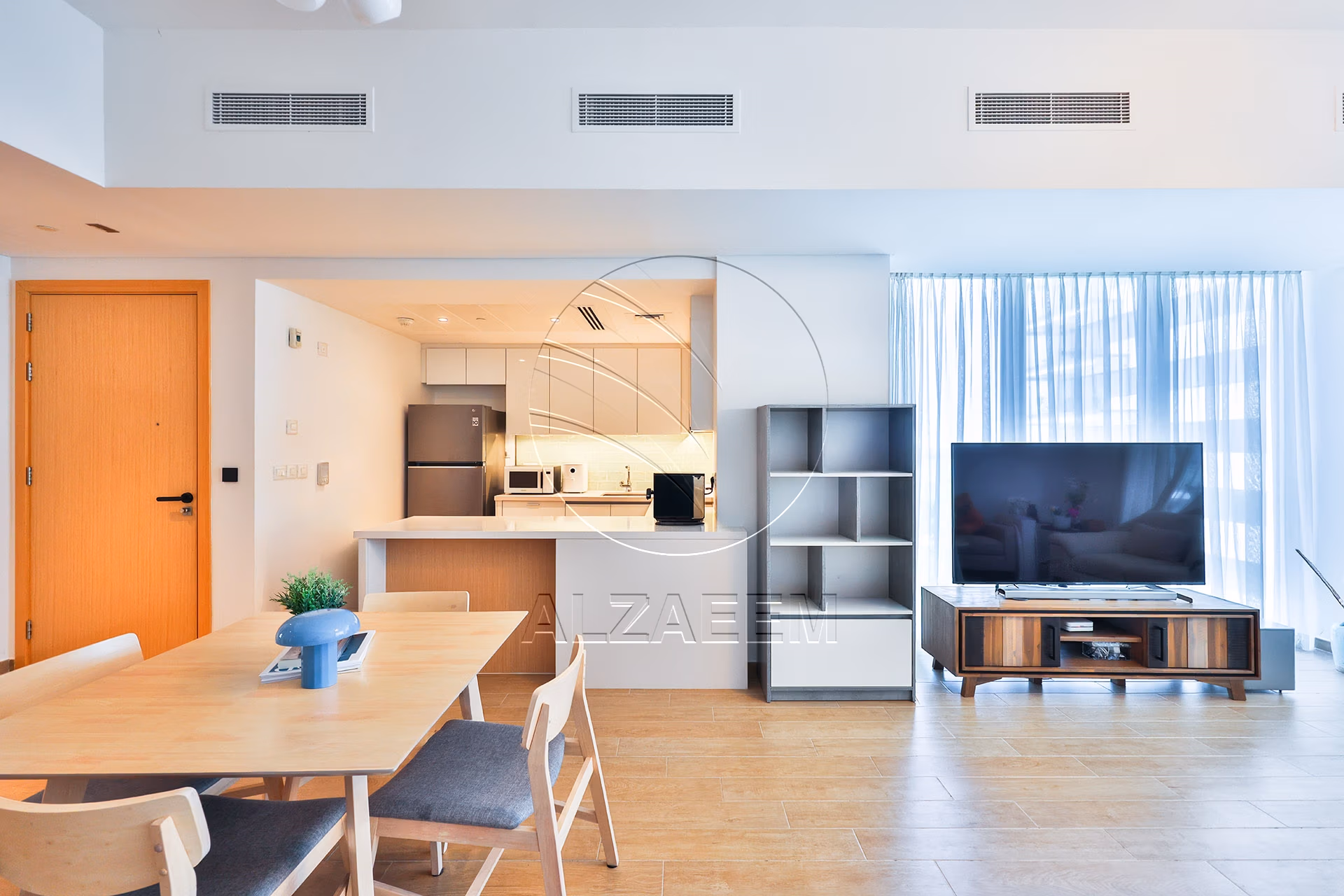 CORNER- 2+Maid | Golf Course View | VACANT