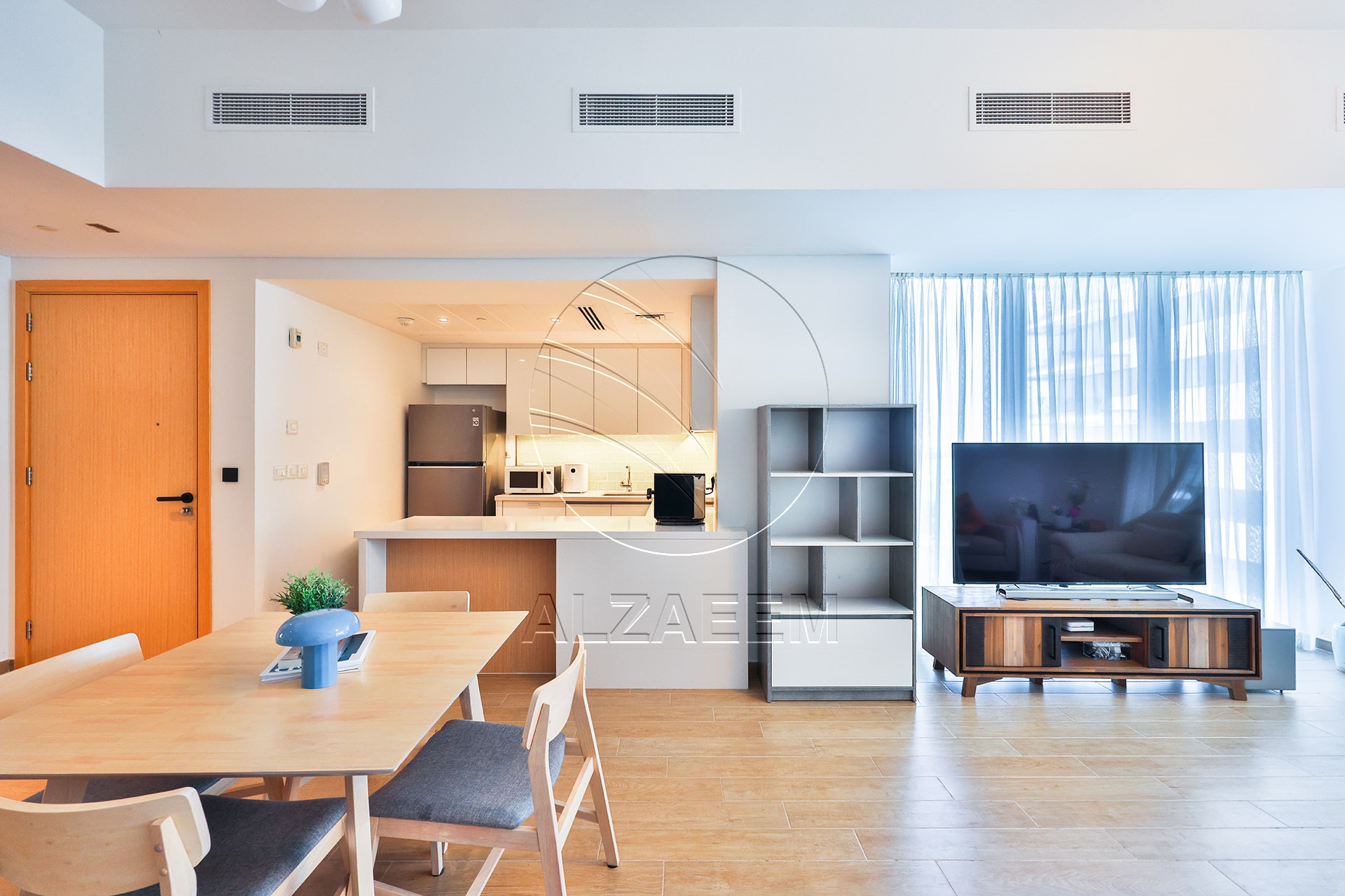 CORNER- 2+Maid | Golf Course View | VACANT