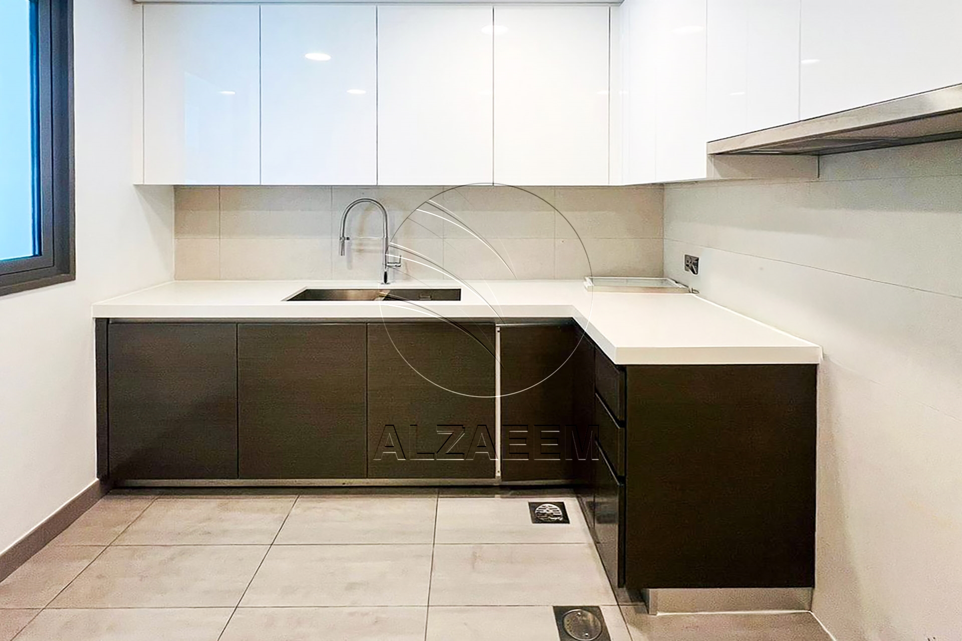 Corner | Single Row | Type 4F | Pool + Golf view