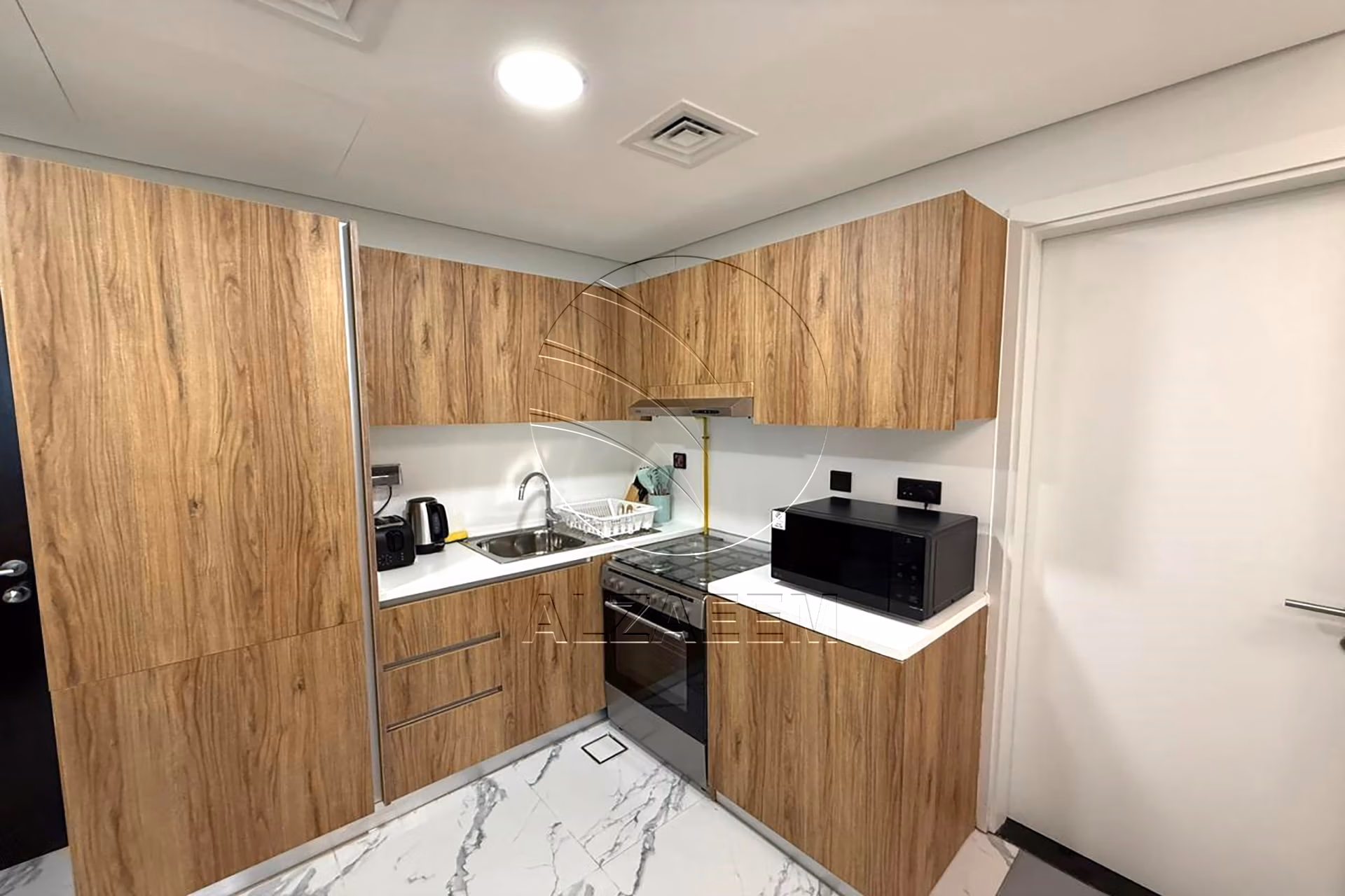 FURNISHED 1BR-Junior Apartment! Full Canal View