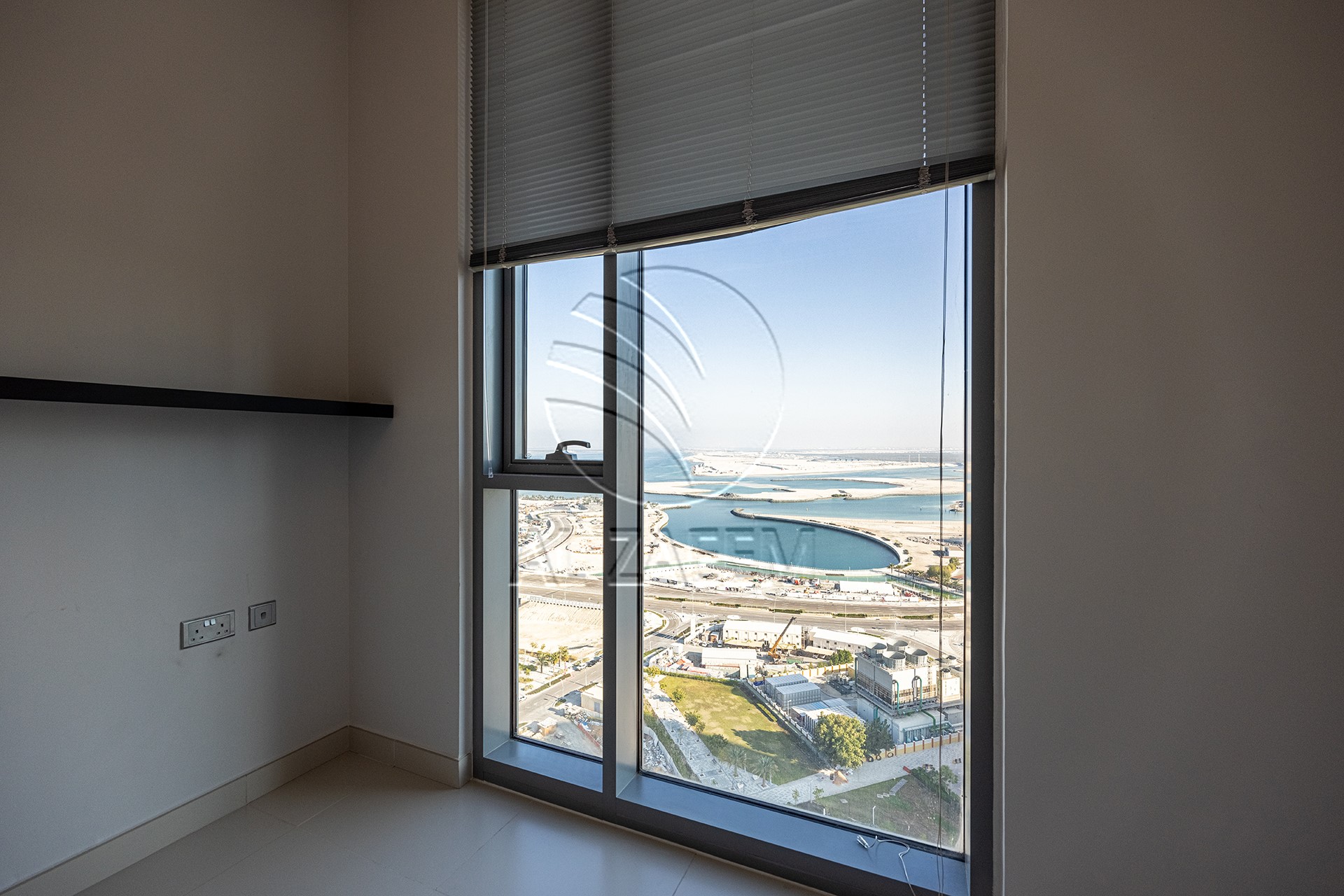 VACANT 3BR | Partial Sea View | High Level