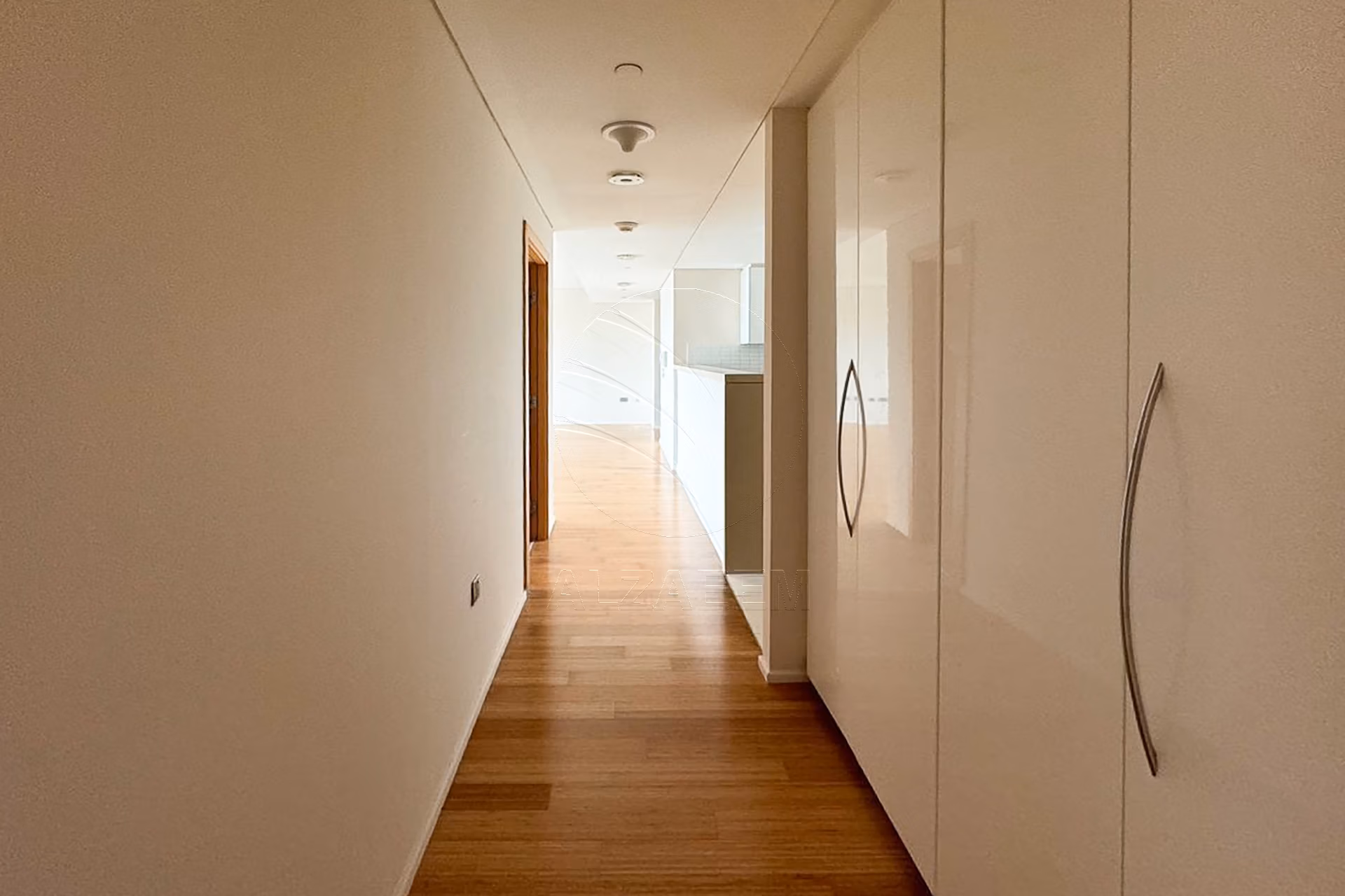 √Modern Living with Private Beach Access | Rented√
