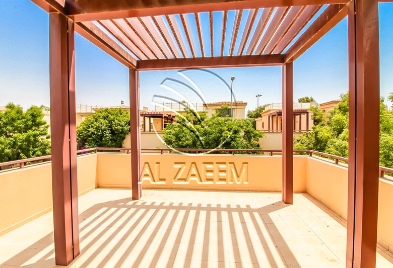 VACANT! Spacious Layout | Double row middle