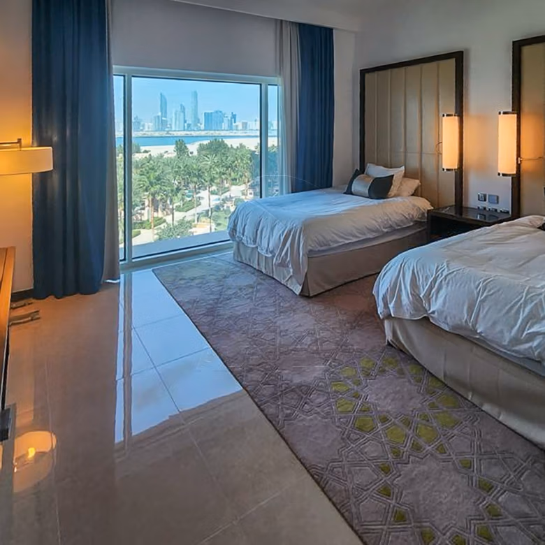 √ HOT DEAL! Sea View and Vacant Unit √
