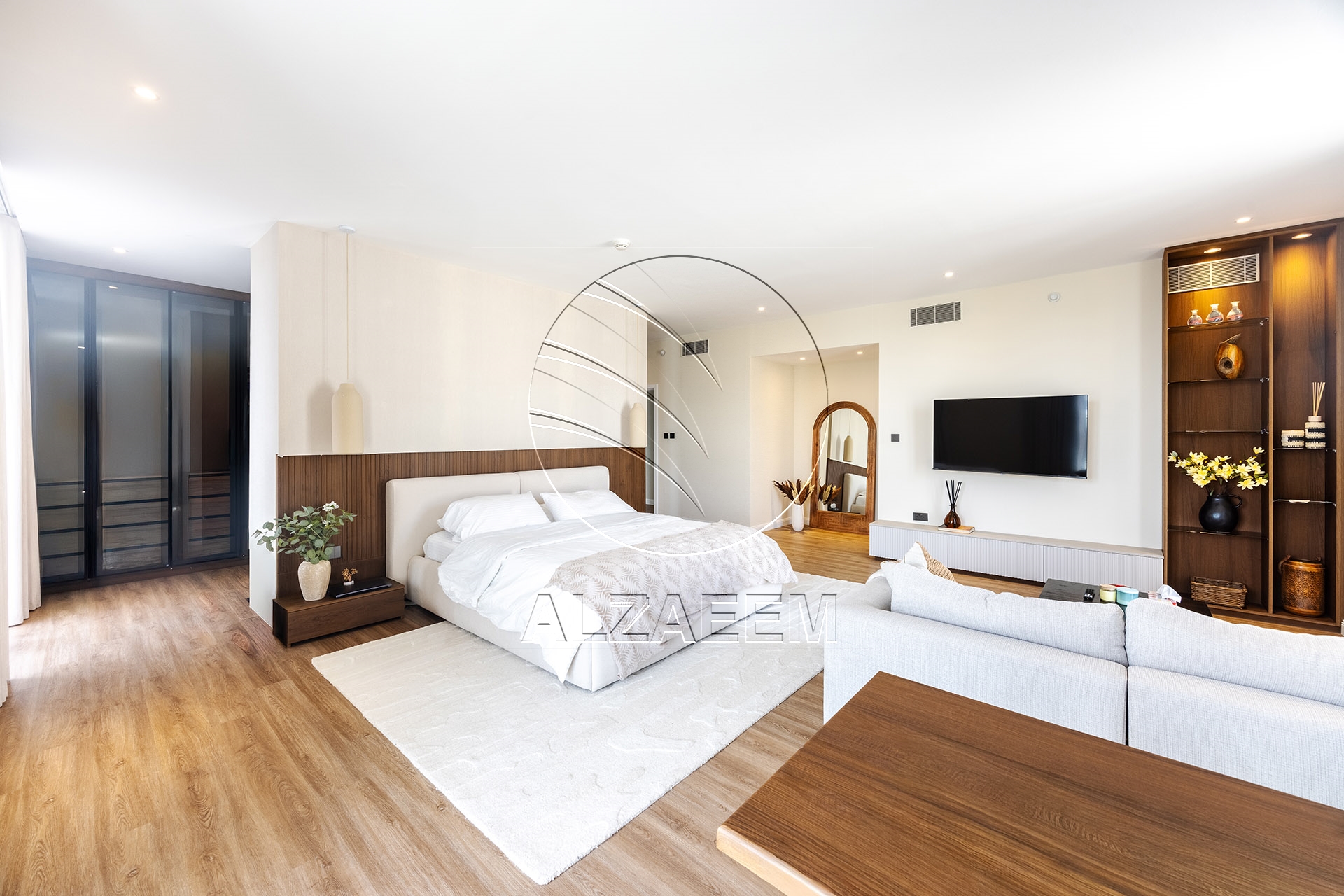 VACANT! 4BR Penthouse | Luxury Living