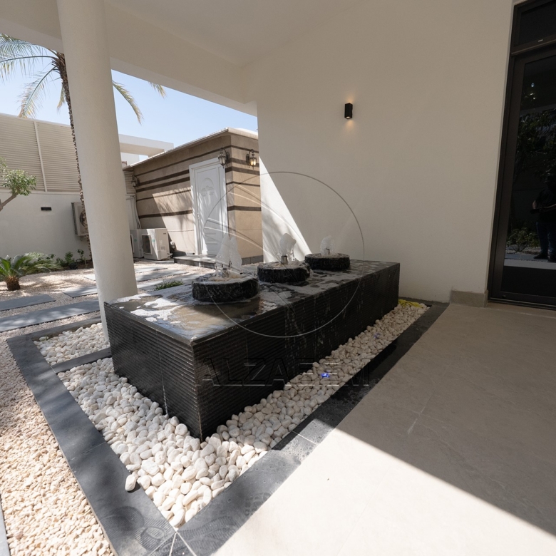 √Corner Unit | 5BR Villa with Pod | 2 Majlis√