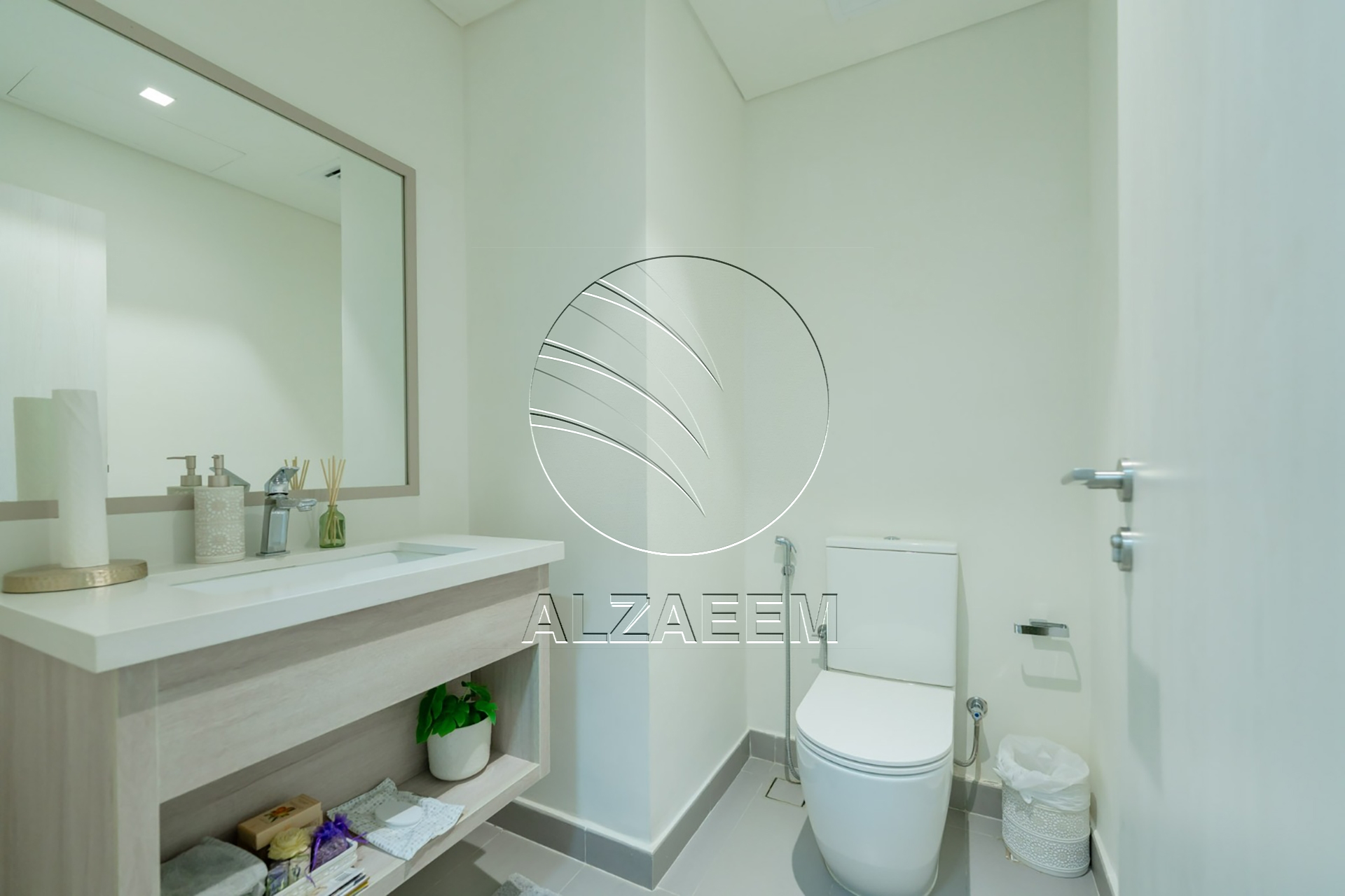 VACANT! Corner | Single Row | Fully Furnished