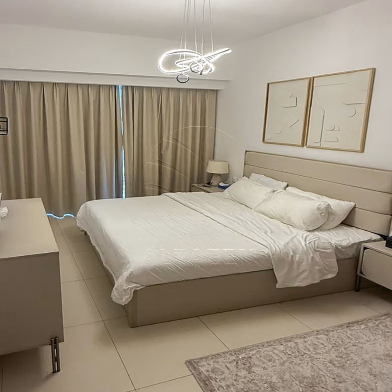 LUXURIOUSLY FURNISHED! Vacant | Up to 3 Payments