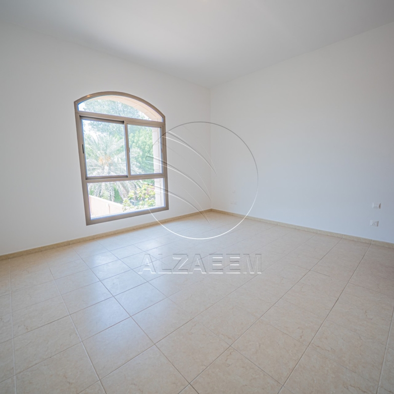 √ Vacant Villa | Premium Living | Price Dropped √