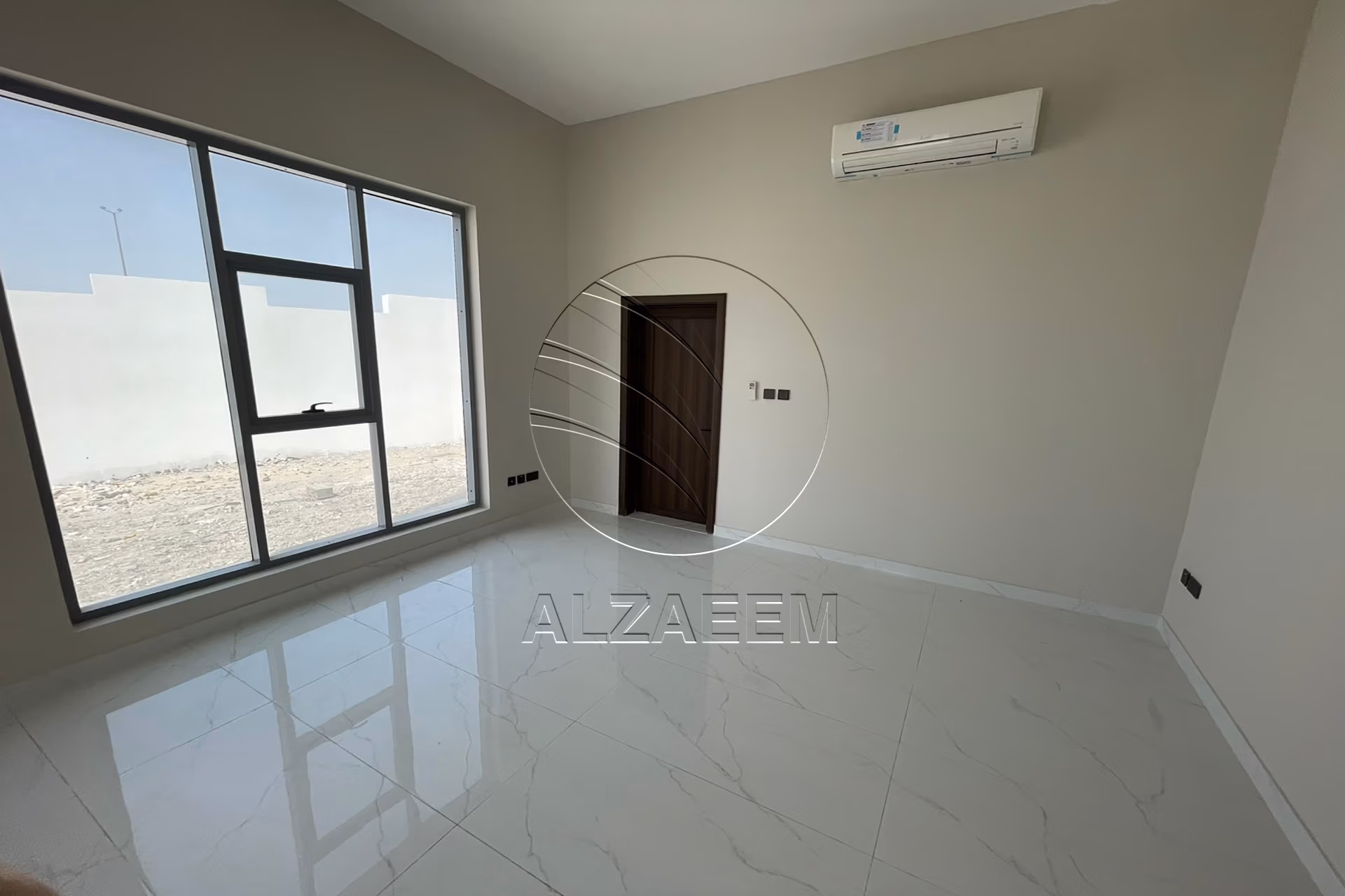 √ Mixed Use Villa | 5 Master Bedrooms | Majlis √