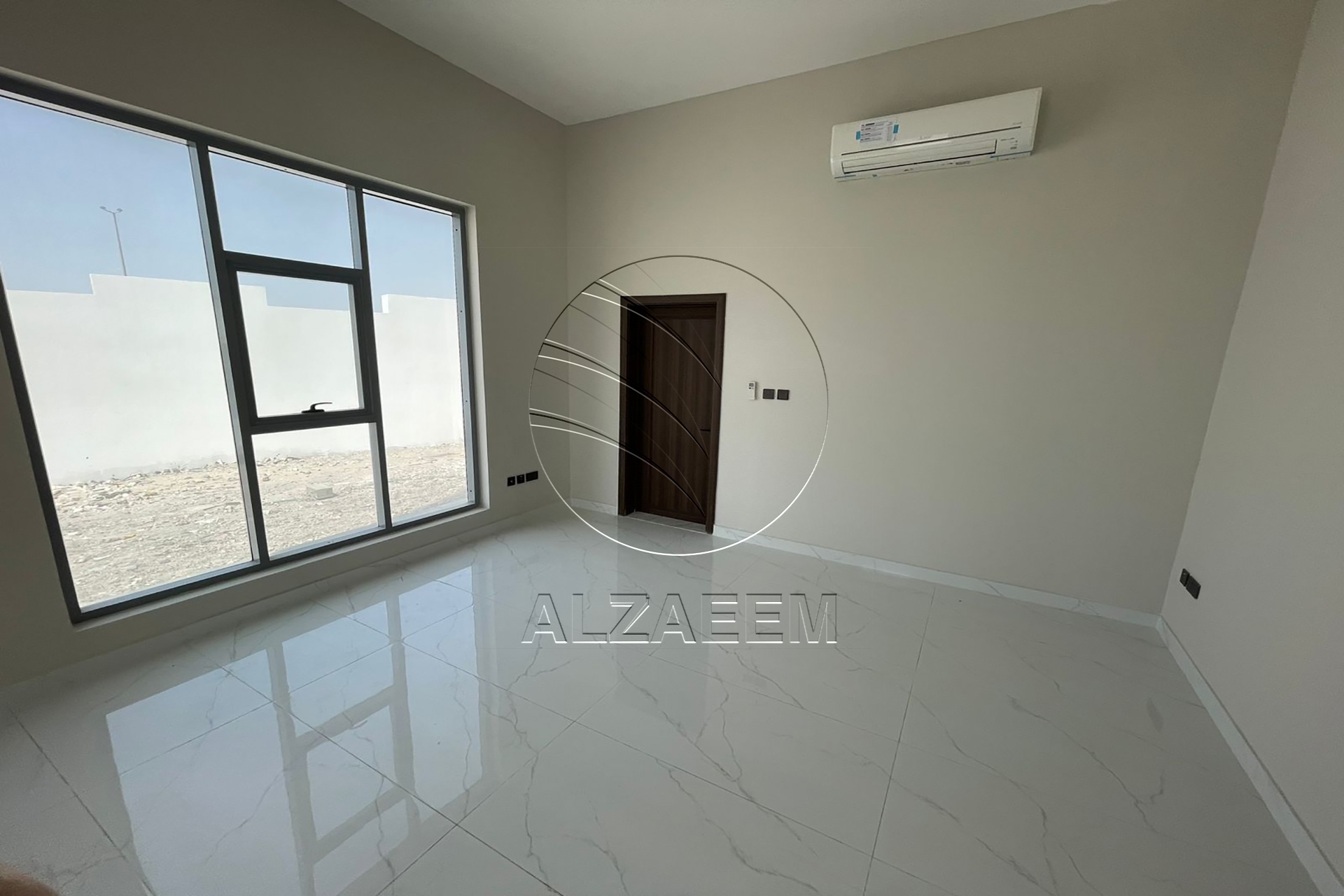 √ Mixed Use Villa | 5 Master Bedrooms | Majlis √