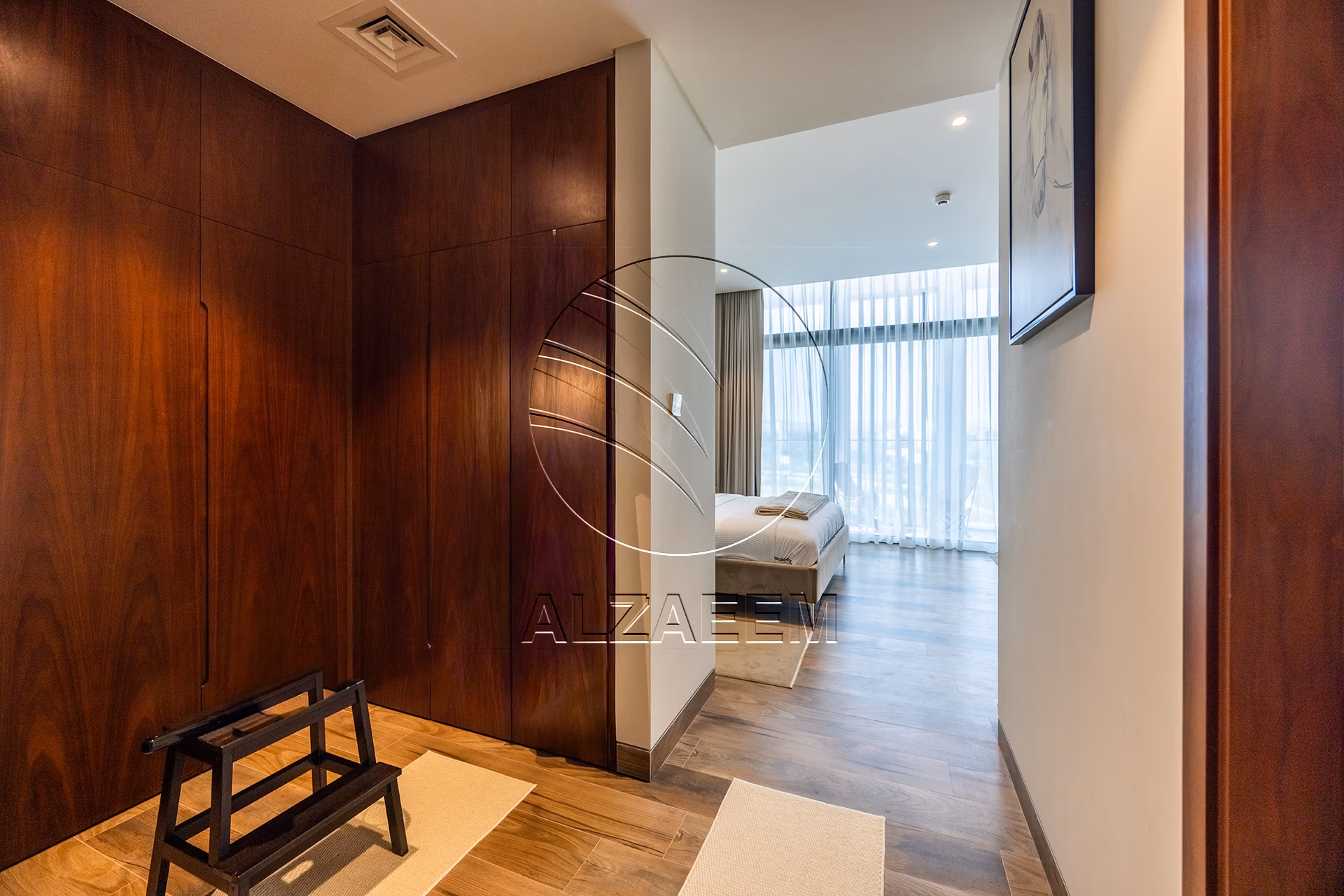 CORNER 5BR Villa with Pool | Landscaped Garden