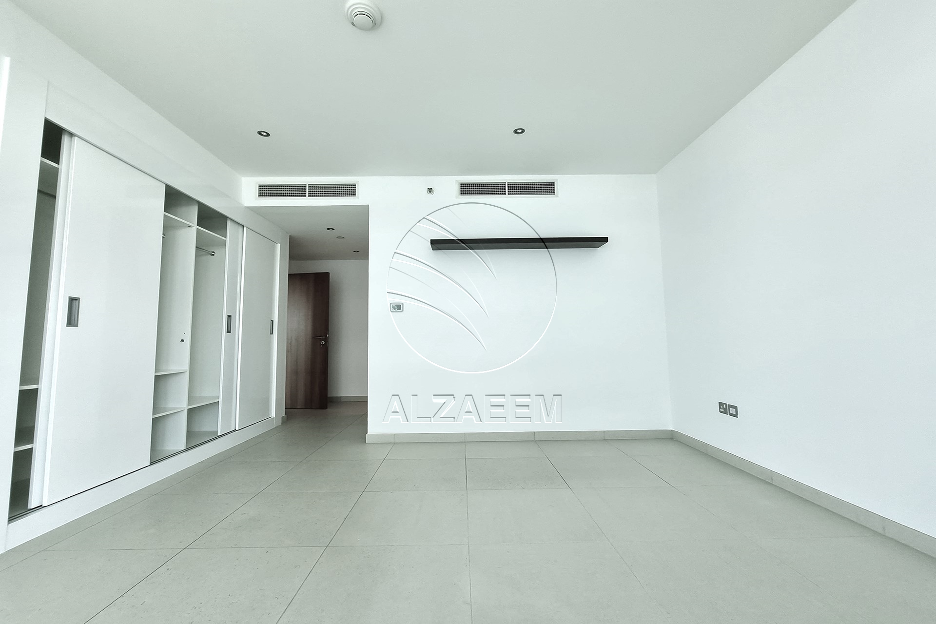VACANT | Flexible Payments | Sea View Unit