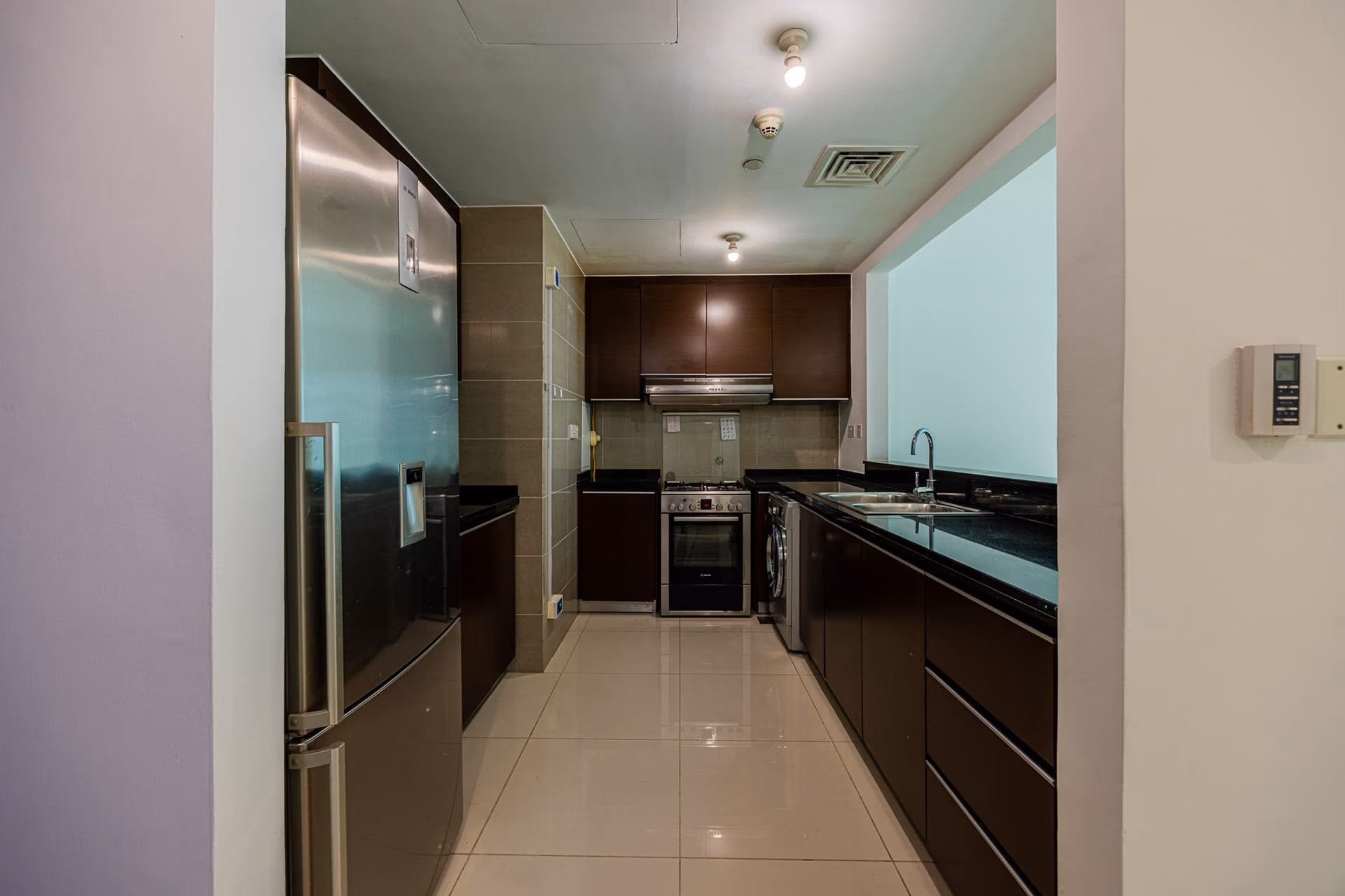 √High Floor | Balcony | Pool and Partial Sea View√