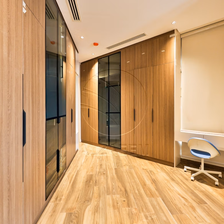 √ Single Row End | High Ceiling | Luxury Living √