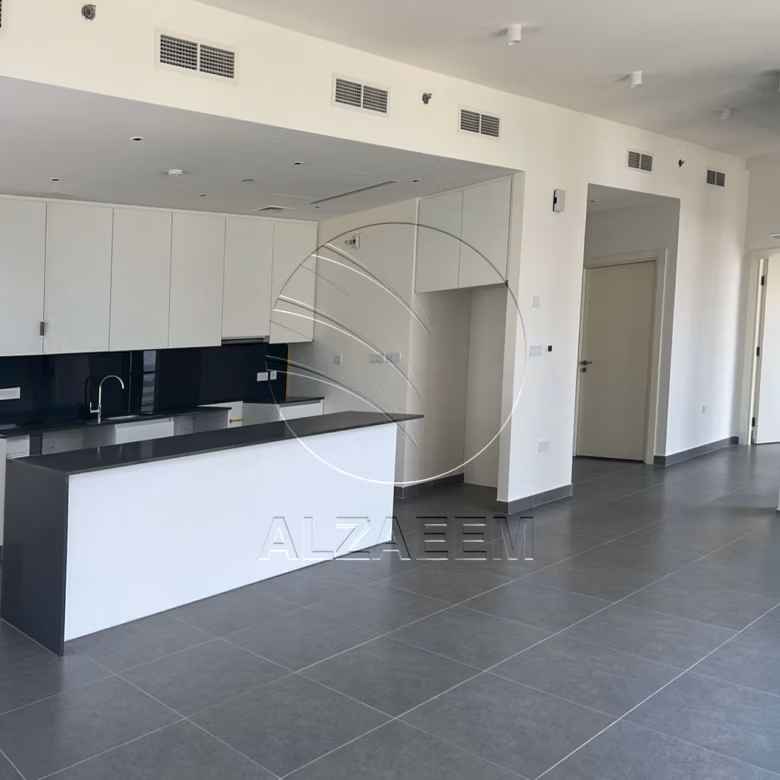 √ Sea View | Corner | with Balcony | Rent Refund √