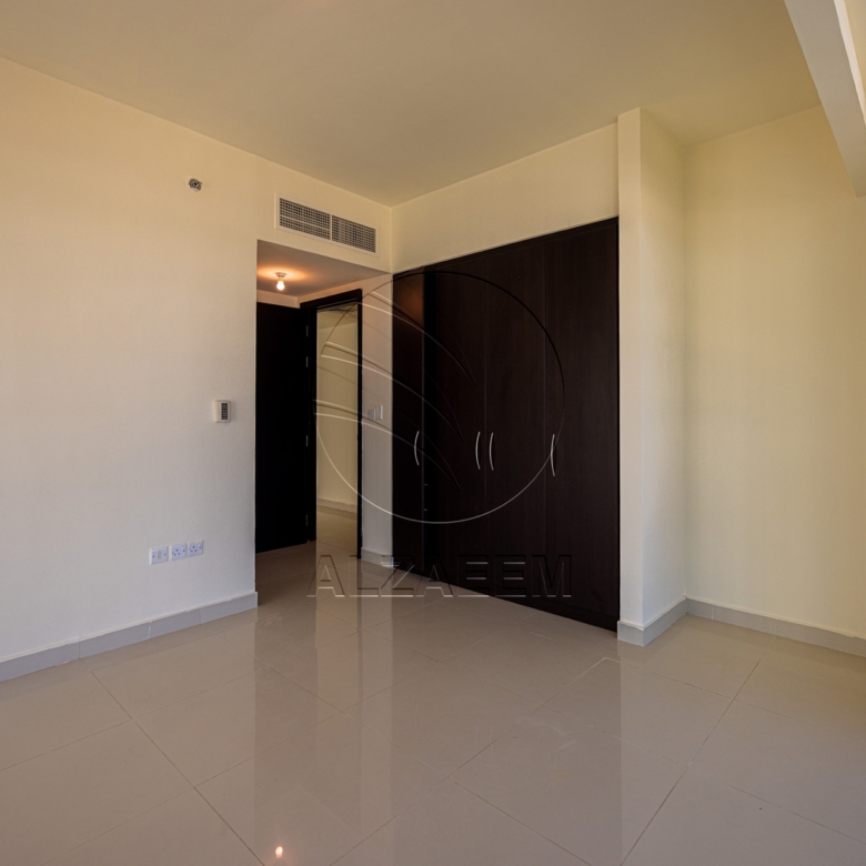 √ Exclusive | VACANT | Corner 2+S | 4 Payments √